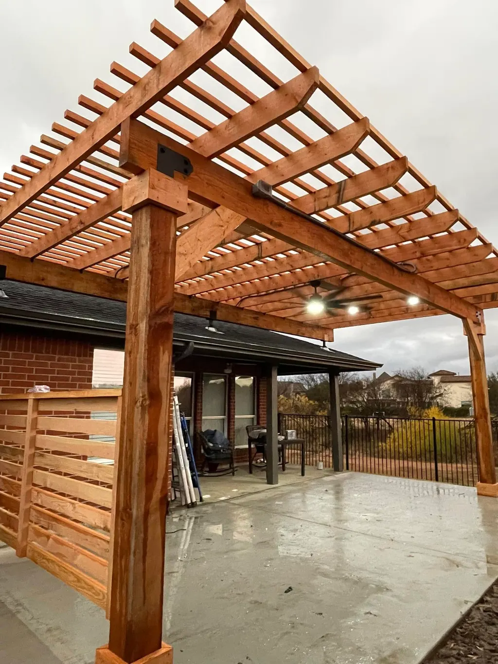 Open-top cedar pergola, Rockwall